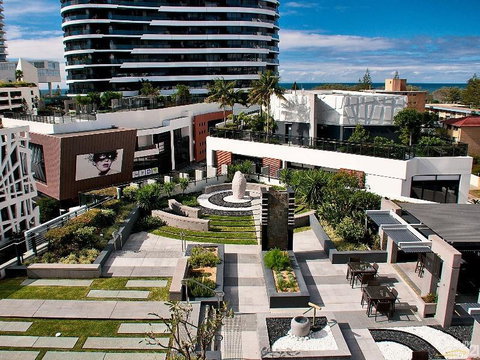 Luxury 3 Bedroom In Heart Of Broadbeach - Brisbane Tourism 7