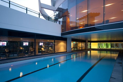 Luxury 3 Bedroom In Heart Of Broadbeach - Brisbane Tourism 13