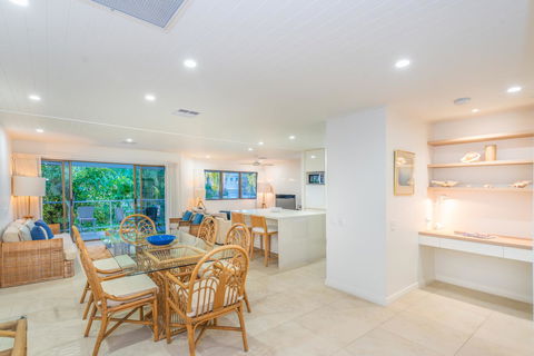 Noosa Boutique Apartments & Elkhorn Villas - Brisbane Tourism 1