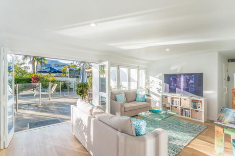 Noosa Boutique Apartments & Elkhorn Villas - Brisbane Tourism 3