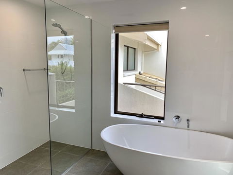 Noosa Boutique Apartments & Elkhorn Villas - Brisbane Tourism 24