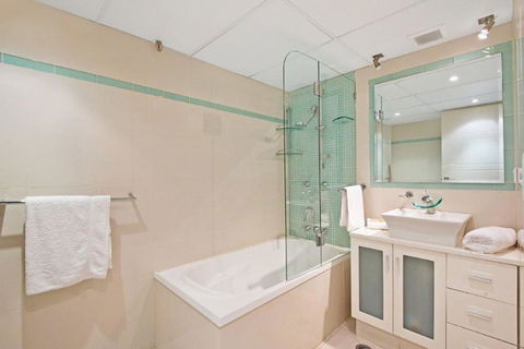 Surfers International Apartments - Tourism Brisbane 38