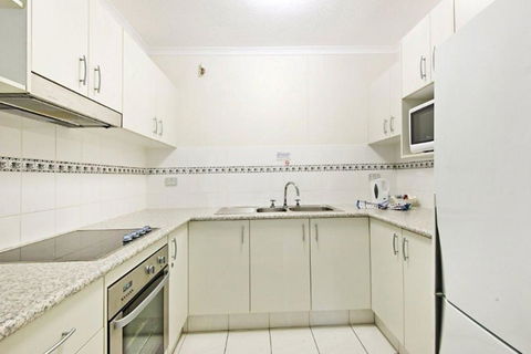 Surfers International Apartments - Tourism Brisbane 35