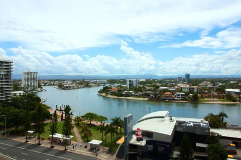 PeepSleep Chevron Towers - Tourism Brisbane 43