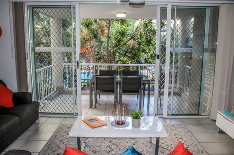Surfers Beach Holiday Apartments - Tourism Brisbane 14