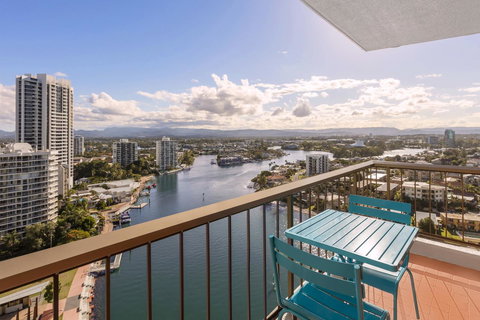 Vibe Hotel Gold Coast - Tourism Brisbane 5