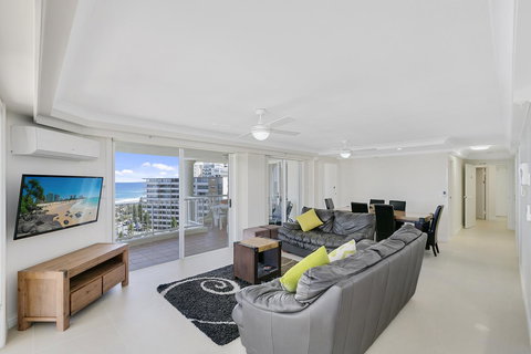 Moroccan Resort - HR Surfers Paradise - Tourism Brisbane 10