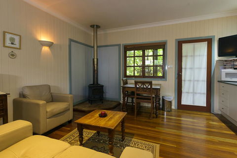 Allumbah Pocket Cottages - Brisbane Tourism 30