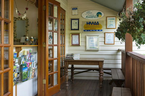 Allumbah Pocket Cottages - Brisbane Tourism 21
