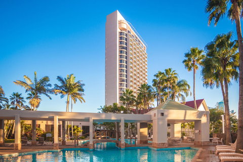 Crowne Plaza Surfers Paradise, An IHG Hotel - Tourism Brisbane 0