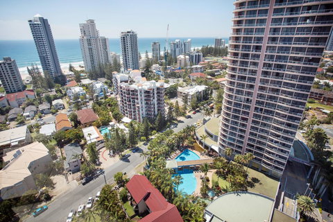 Crowne Plaza Surfers Paradise, An IHG Hotel - Tourism Brisbane 24