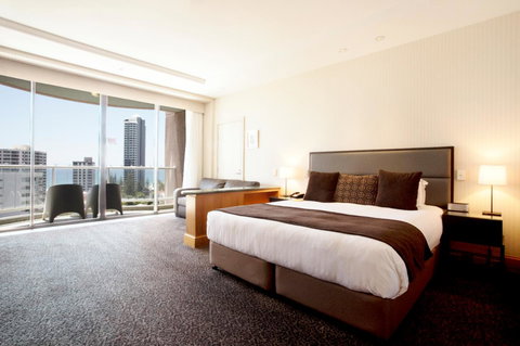 Crowne Plaza Surfers Paradise, An IHG Hotel - Tourism Brisbane 43