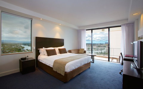 Crowne Plaza Surfers Paradise, An IHG Hotel - Tourism Brisbane 13