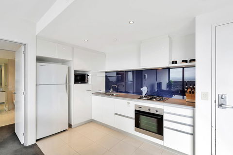 Circle On Cavill, Apartments And Sub Penthouses - We Accommodate - Tourism Brisbane 9