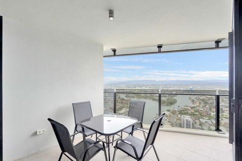 Circle On Cavill, Apartments And Sub Penthouses - We Accommodate - Tourism Brisbane 10