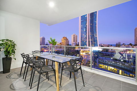 Circle On Cavill, Apartments And Sub Penthouses - We Accommodate - Tourism Brisbane 34