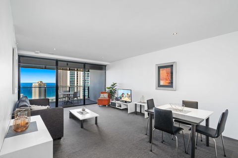 Circle On Cavill, Apartments And Sub Penthouses - We Accommodate - Tourism Brisbane 8