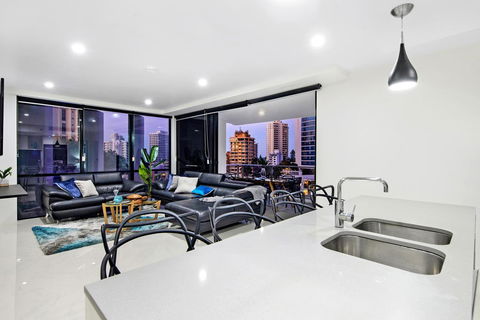 Circle On Cavill, Apartments And Sub Penthouses - We Accommodate - Tourism Brisbane 37