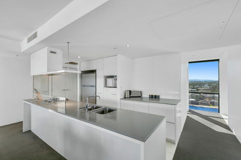 Circle On Cavill, Apartments And Sub Penthouses - We Accommodate - Tourism Brisbane 32