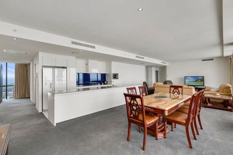 Circle On Cavill, Apartments And Sub Penthouses - We Accommodate - Tourism Brisbane 2
