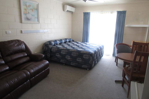 The Park Motel - Tourism Brisbane 4