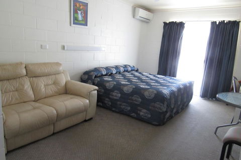 The Park Motel - Tourism Brisbane 3