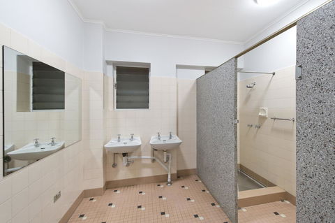 Palm Beach Hotel - Tourism Brisbane 25