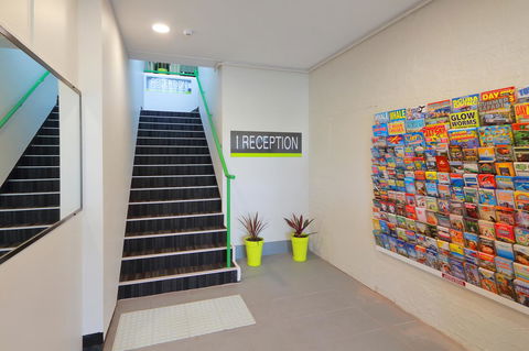 Palm Beach Hotel - Tourism Brisbane 27