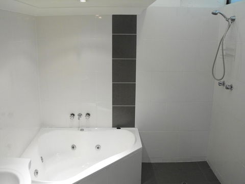 Kallangur Motel - Tourism Brisbane 3