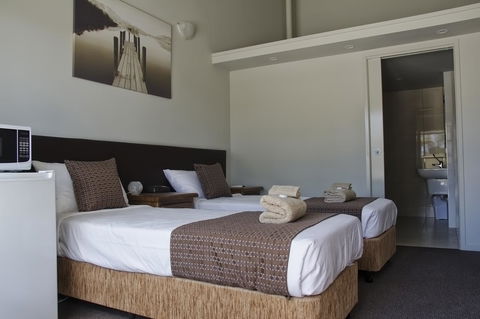 Kallangur Motel - Tourism Brisbane 6