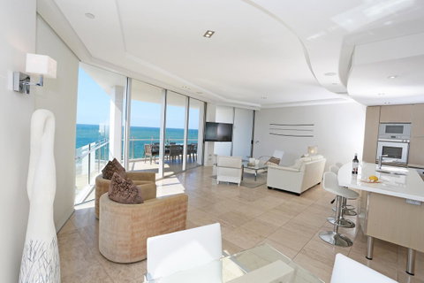 Oceans Mooloolaba - Brisbane Tourism 3