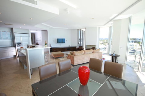 Oceans Mooloolaba - Brisbane Tourism 25