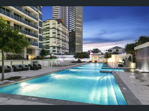 H Star Residences-- Paradise Stayz - Brisbane 4u 17