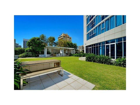 H Star Residences-- Paradise Stayz - Brisbane 4u 7