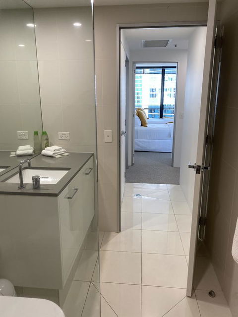 Circle On Cavill 2, 3, 4 & 5 Bedroom SkyHomes & SUB PENTHOUSES By Gold Coast Holidays - Tourism Brisbane 2