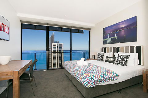 Circle On Cavill 2, 3, 4 & 5 Bedroom SkyHomes & SUB PENTHOUSES By Gold Coast Holidays - Tourism Brisbane 0