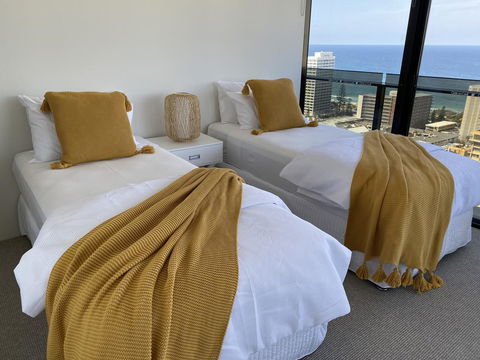 Circle On Cavill 2, 3, 4 & 5 Bedroom SkyHomes & SUB PENTHOUSES By Gold Coast Holidays - Tourism Brisbane 17
