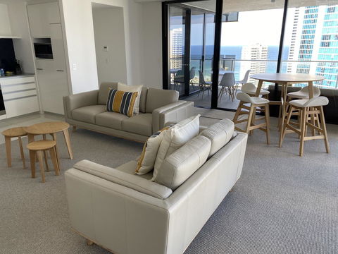 Circle On Cavill 2, 3, 4 & 5 Bedroom SkyHomes & SUB PENTHOUSES By Gold Coast Holidays - Tourism Brisbane 7