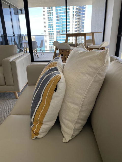 Circle On Cavill 2, 3, 4 & 5 Bedroom SkyHomes & SUB PENTHOUSES By Gold Coast Holidays - Tourism Brisbane 1