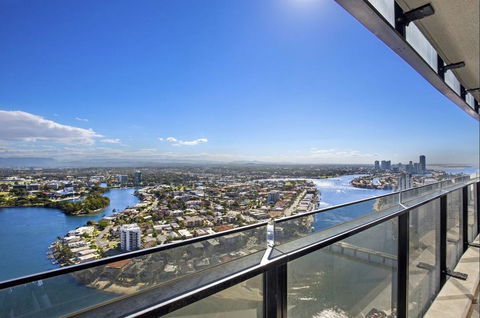 Circle On Cavill 2, 3, 4 & 5 Bedroom SkyHomes & SUB PENTHOUSES By Gold Coast Holidays - Tourism Brisbane 44