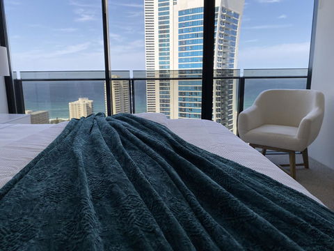 Circle On Cavill 2, 3, 4 & 5 Bedroom SkyHomes & SUB PENTHOUSES By Gold Coast Holidays - Tourism Brisbane 13