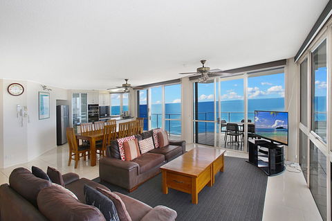 Catalina Resort - Tourism Brisbane 30
