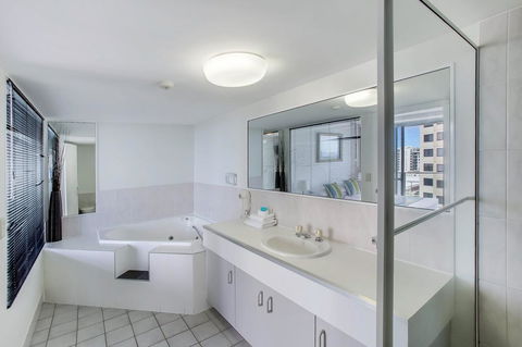 Catalina Resort - Tourism Brisbane 7