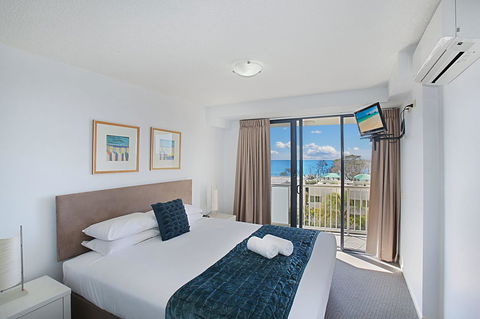 Catalina Resort - Tourism Brisbane 13