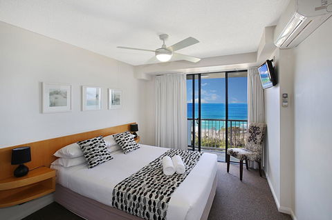 Catalina Resort - Tourism Brisbane 11
