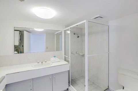 Catalina Resort - Tourism Brisbane 3