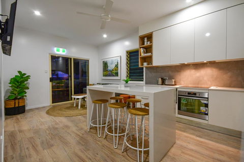 Blue Summit Hideaway - Tourism Brisbane 6