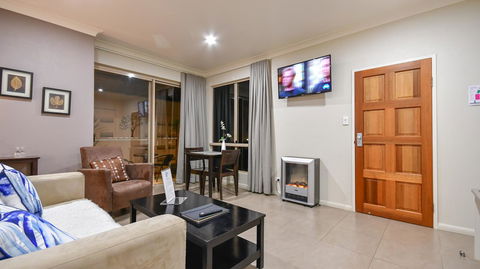 Blue Summit Hideaway - Tourism Brisbane 18