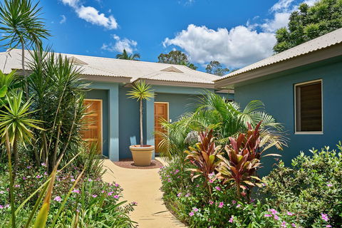 Blue Summit Hideaway - Tourism Brisbane 0