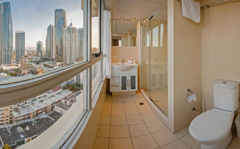 Chateau Beachside Resort - Tourism Brisbane 30